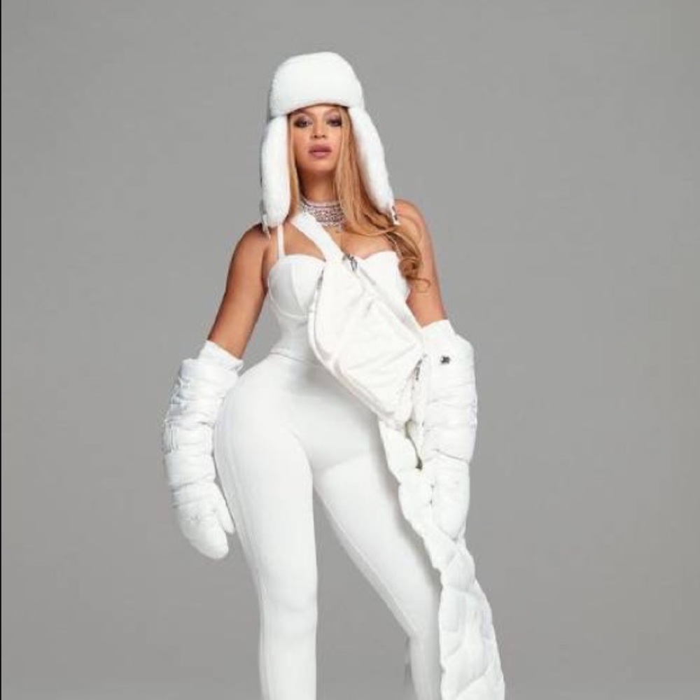 IVY PARK STRAPPER SKI HAT